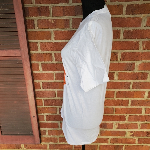 NWT Men's R2D2 t-shirt - Picture 2 of 3